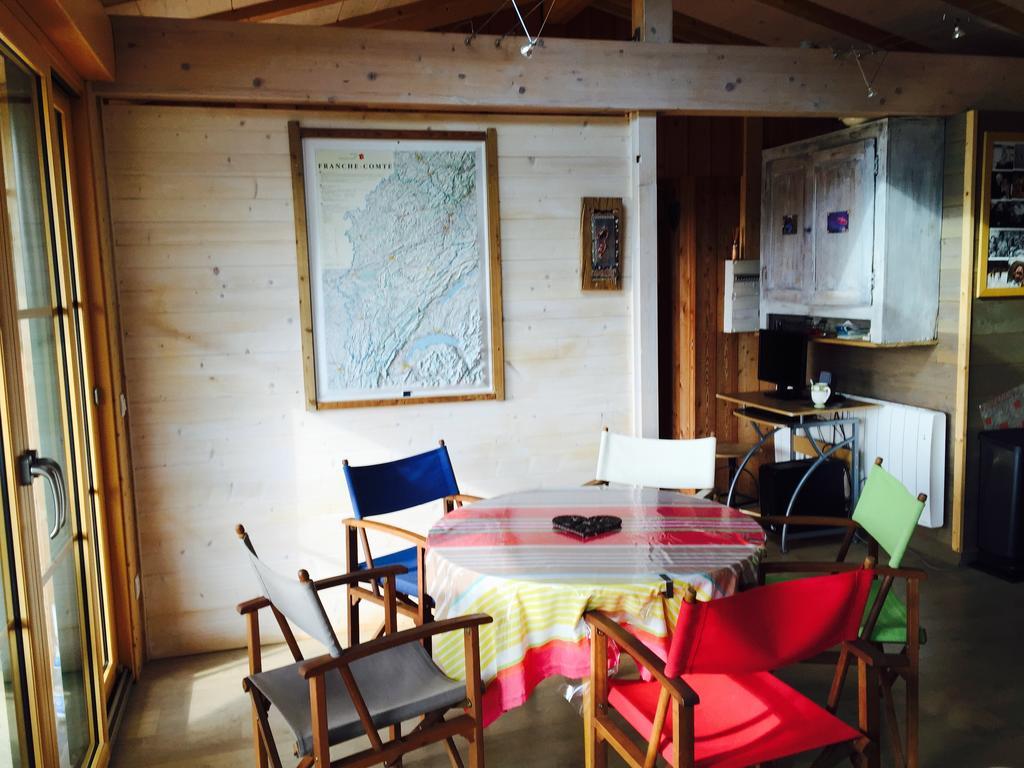 Gite Les Cigognes Orchamps-Vennes Pokój zdjęcie