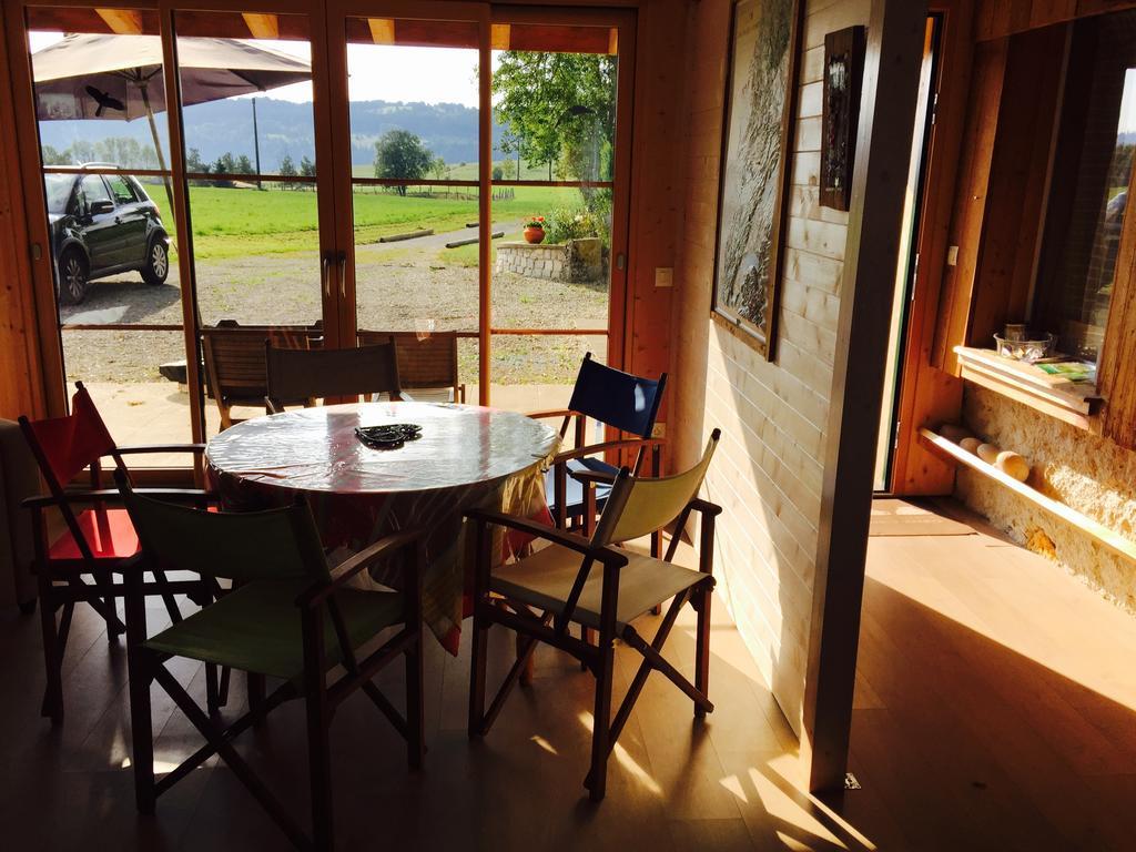 Gite Les Cigognes Orchamps-Vennes Pokój zdjęcie